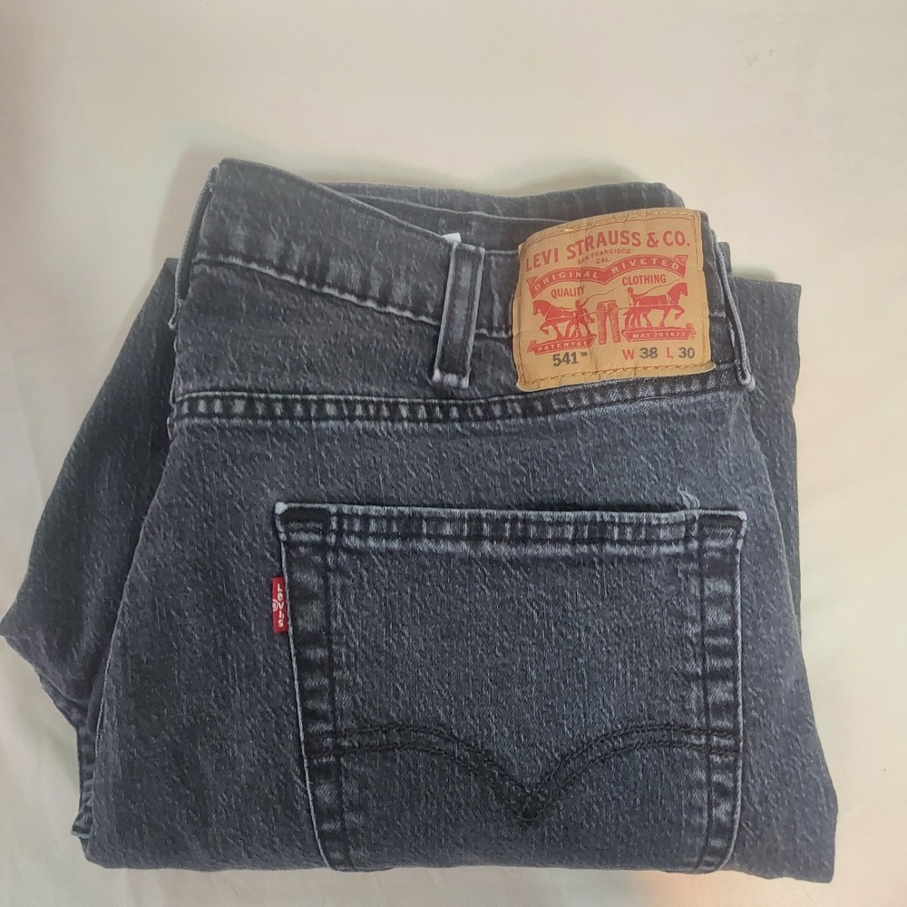 Levi Strauss 541 Athletic Fit‎ Jeans Men's Dark Wash Size 38x30 Distressed Read!